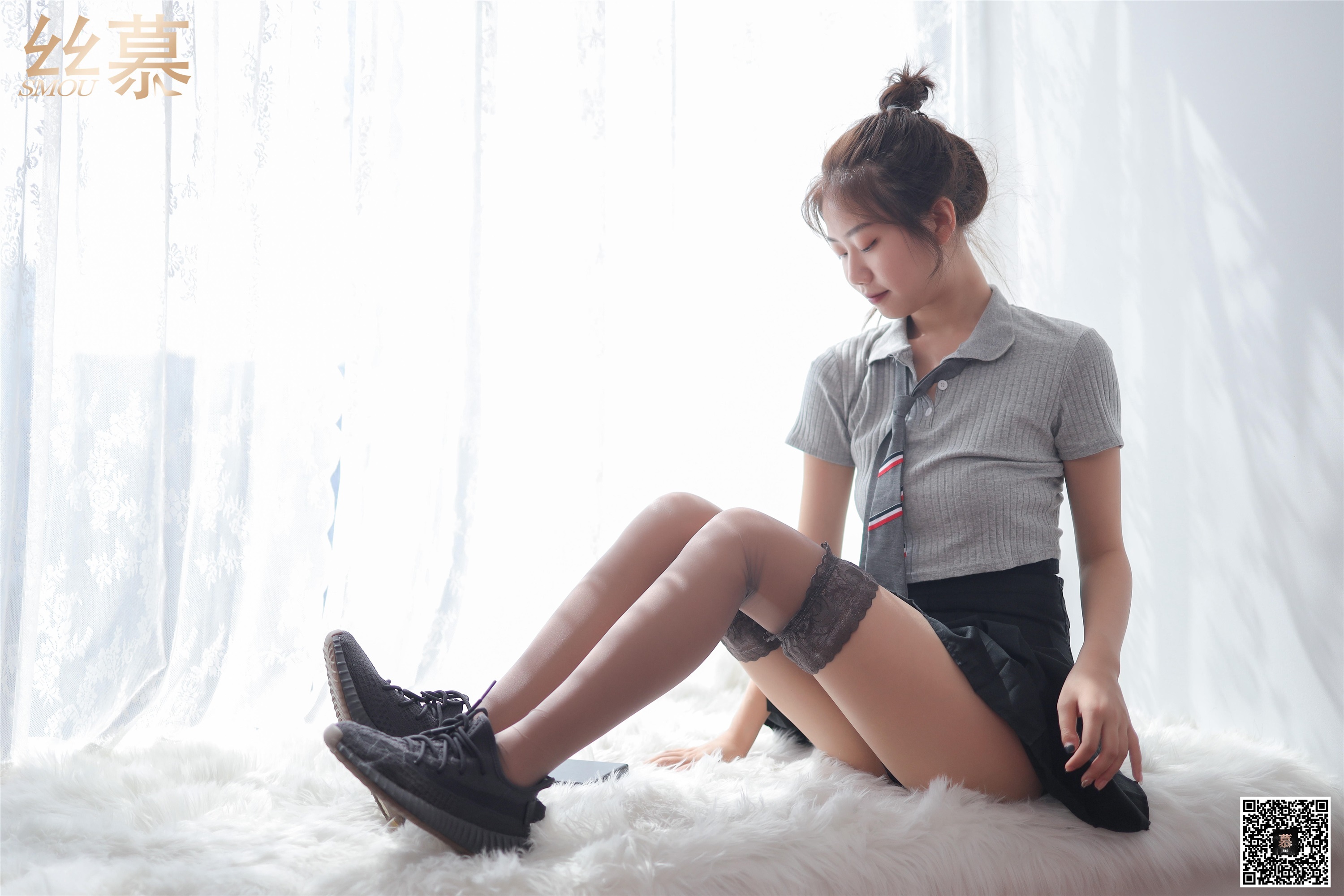 丝慕写真 特写集 TX041《缠在腿上的双丝诱惑-米朵》